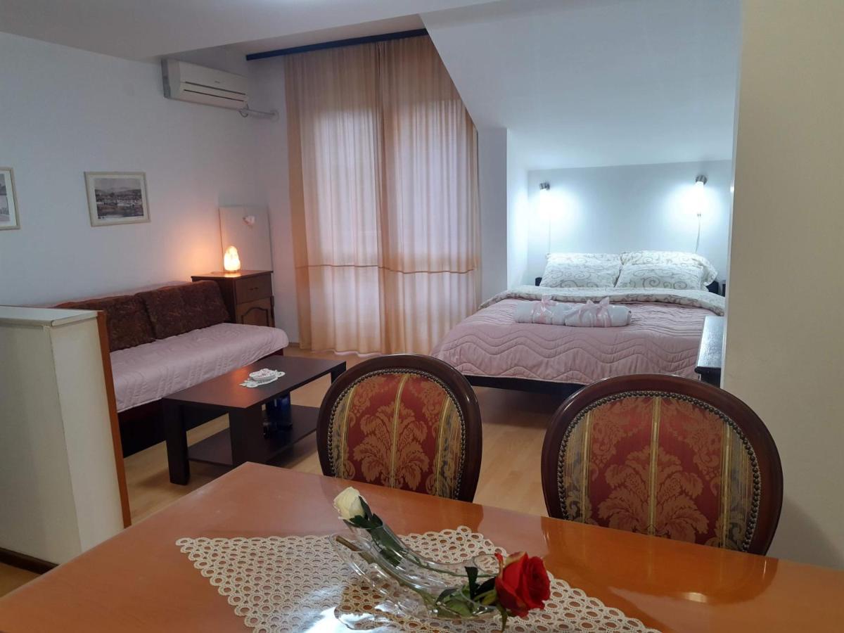 Sky Apartman Соко Баня Екстериор снимка