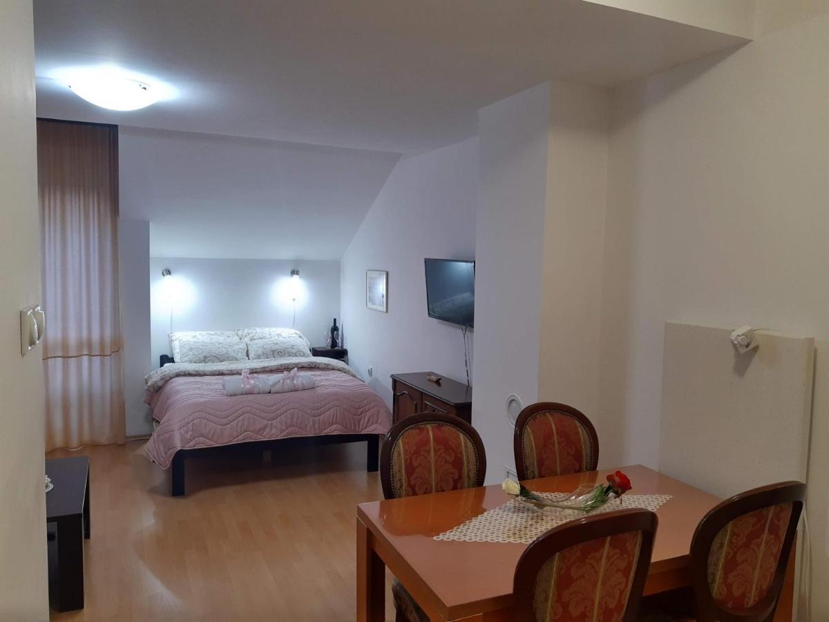 Sky Apartman Соко Баня Екстериор снимка