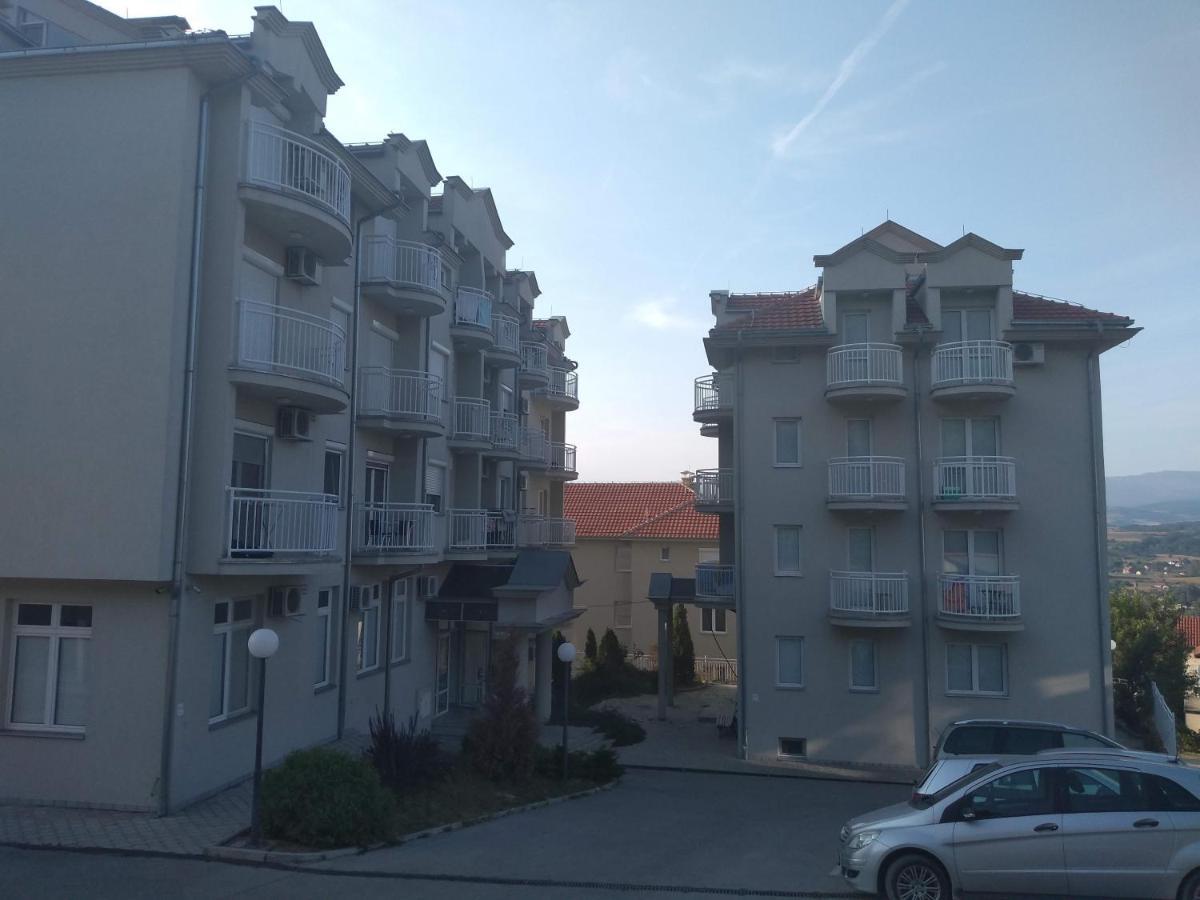 Sky Apartman Соко Баня Екстериор снимка