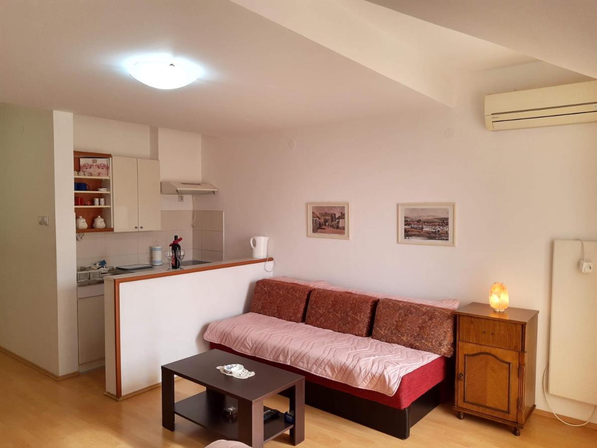 Sky Apartman Соко Баня Екстериор снимка