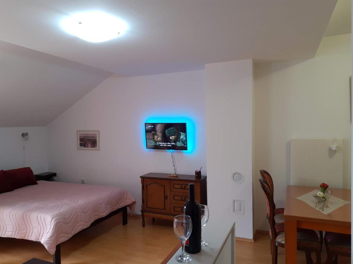Sky Apartman Соко Баня Екстериор снимка