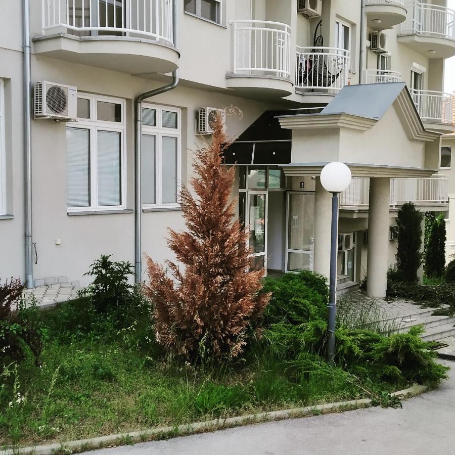 Sky Apartman Соко Баня Екстериор снимка